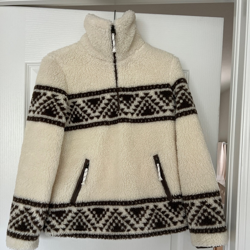 Faherty half zip fleece jacket, size xs. Never been worn.